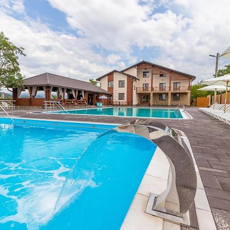 Sofion Hotel&Resort โซโลทวีโน ภายนอก รูปภาพ