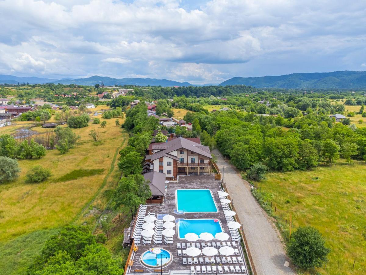 Sofion Hotel&Resort โซโลทวีโน ภายนอก รูปภาพ